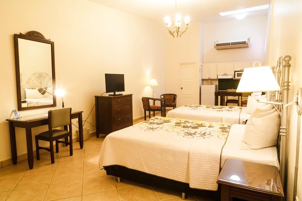 Hotel El Almendro Managua Kültér fotó