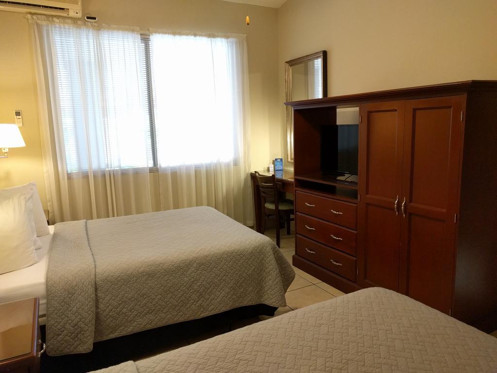 Hotel El Almendro Managua Kültér fotó