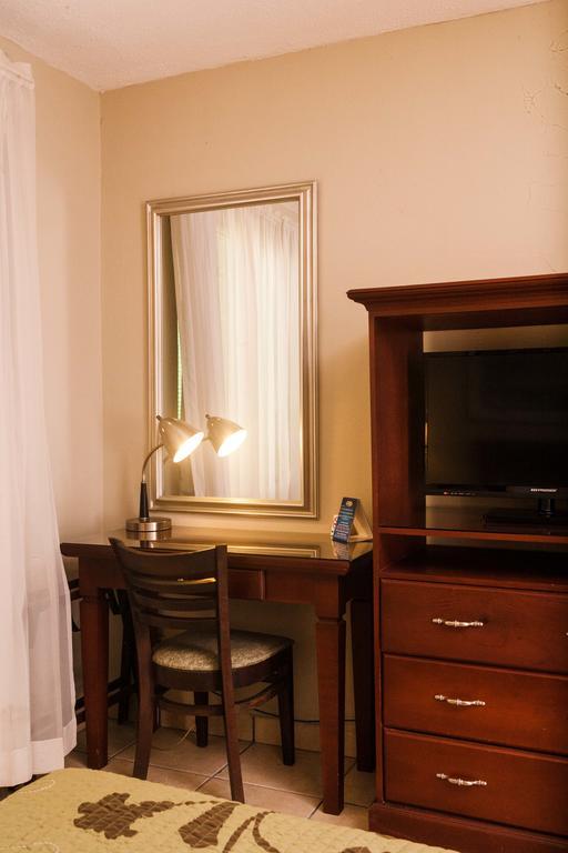 Hotel El Almendro Managua Kültér fotó