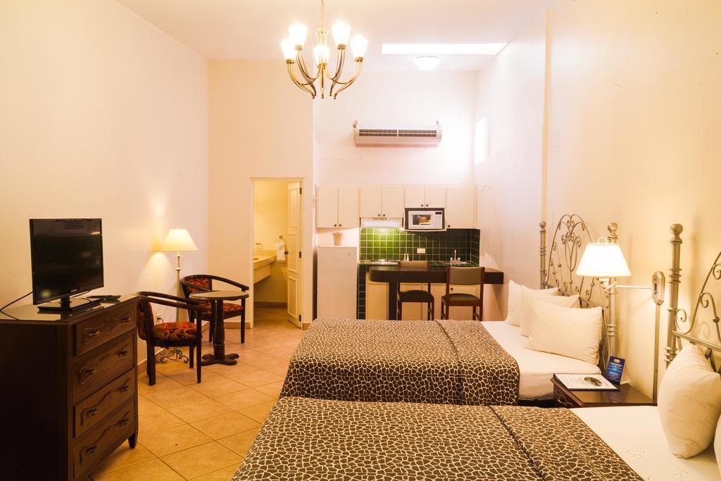 Hotel El Almendro Managua Kültér fotó