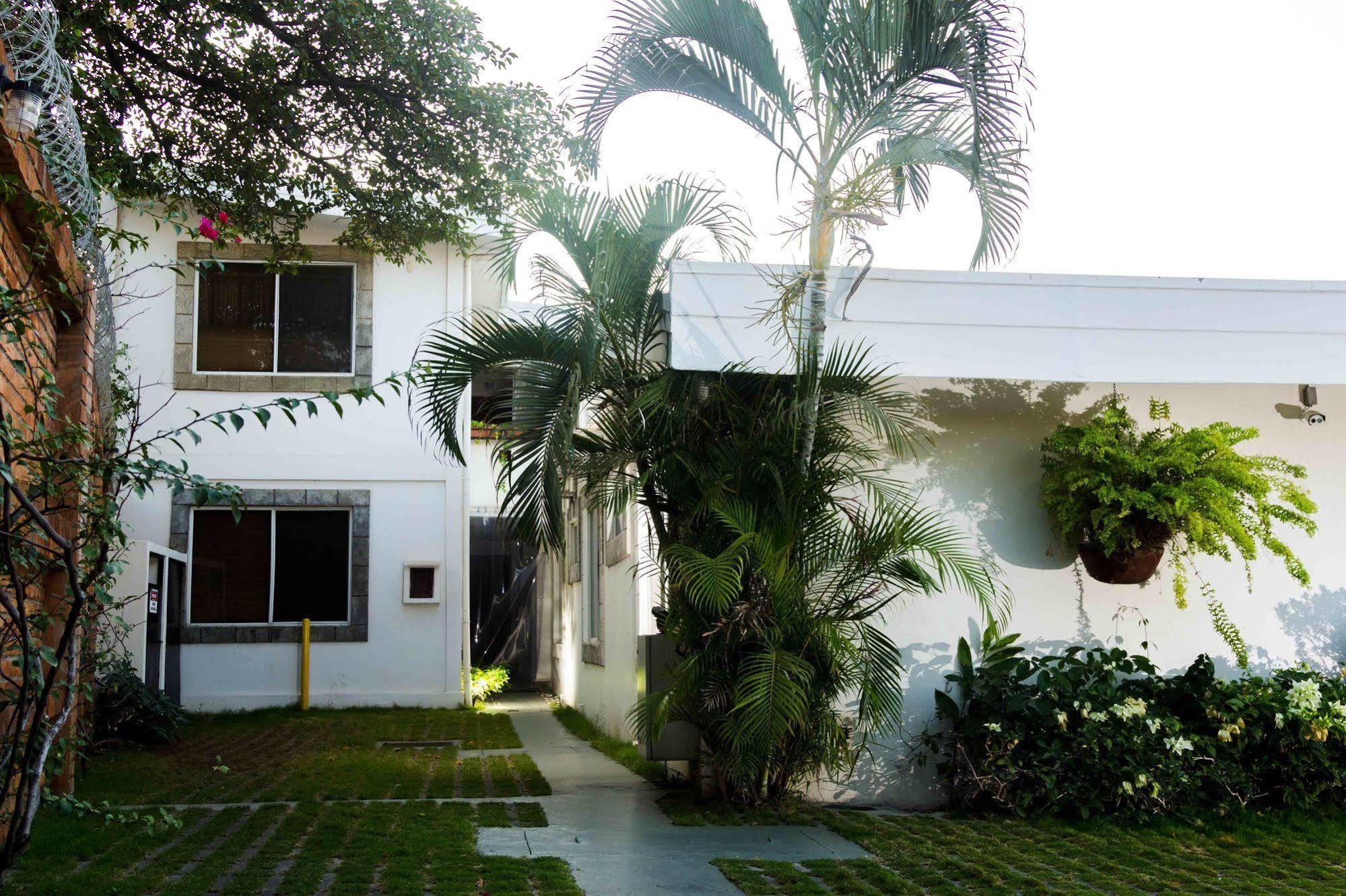 Hotel El Almendro Managua Kültér fotó