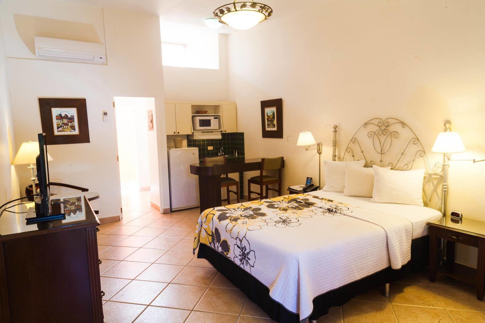 Hotel El Almendro Managua Kültér fotó