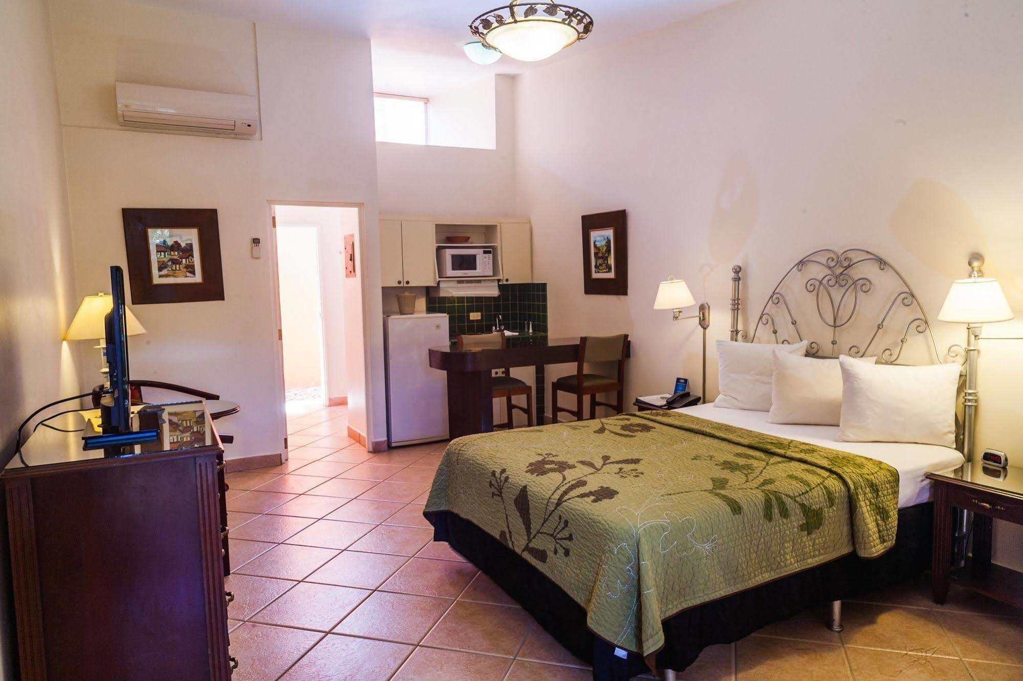 Hotel El Almendro Managua Kültér fotó