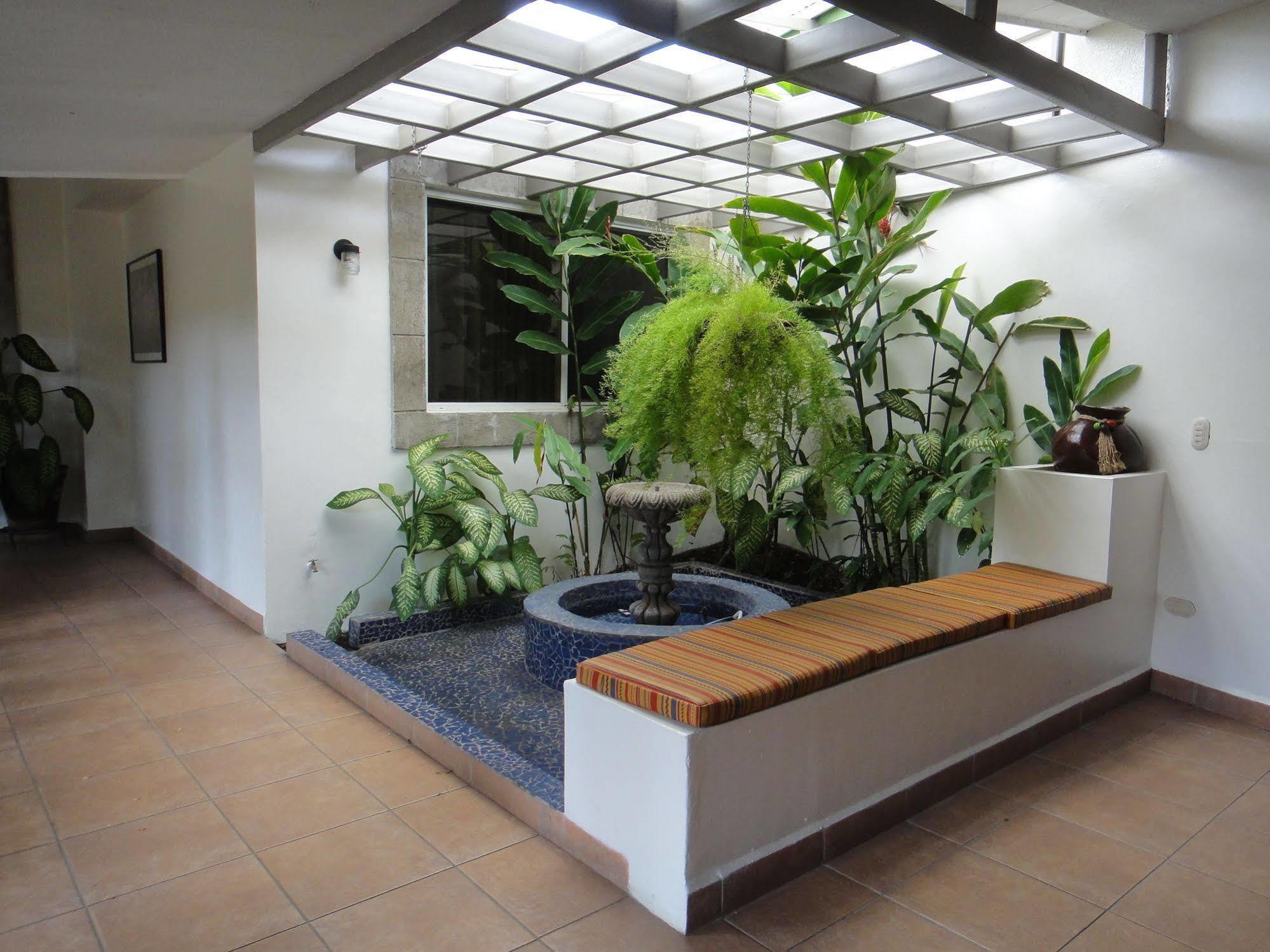 Hotel El Almendro Managua Kültér fotó