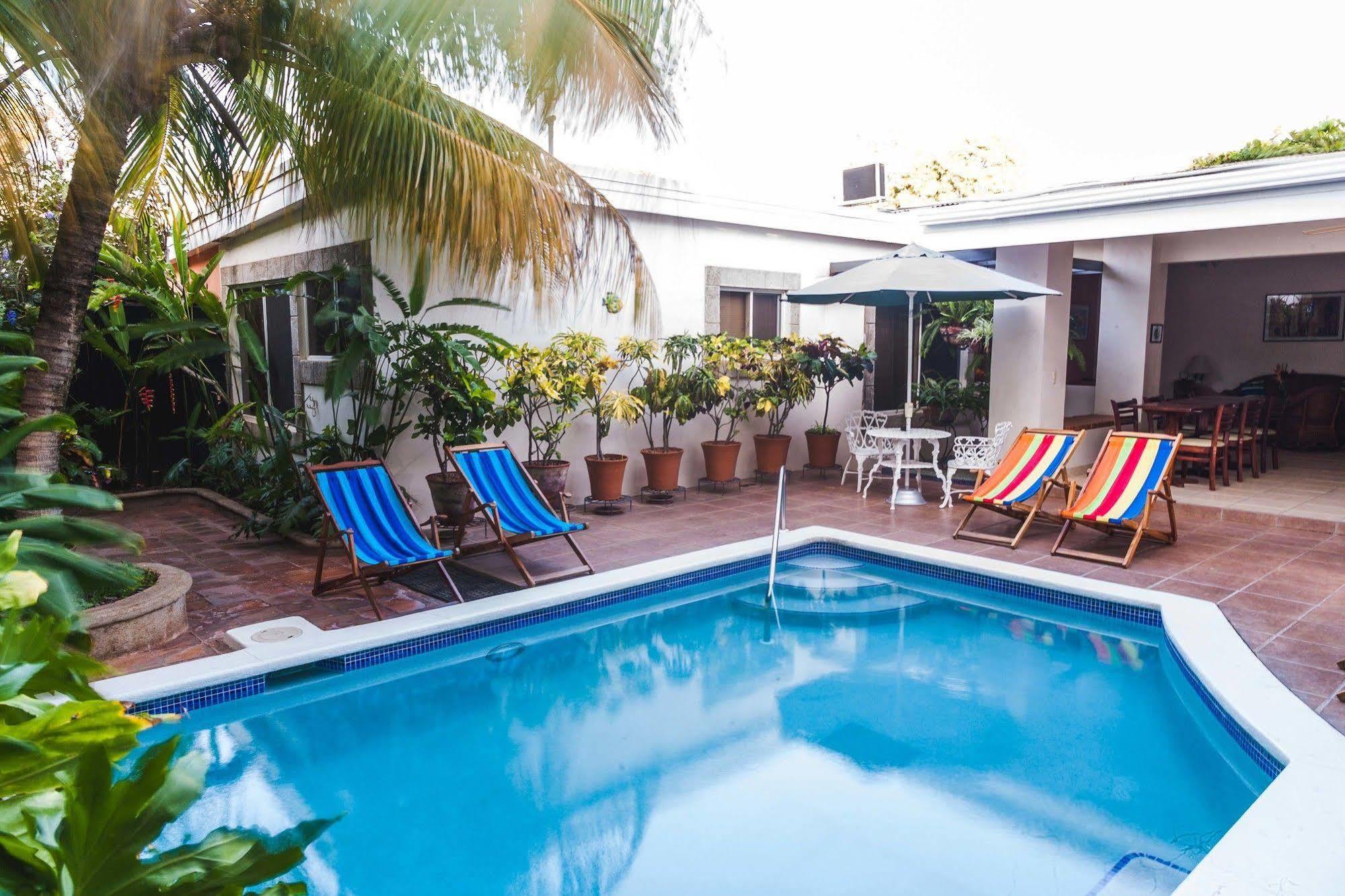 Hotel El Almendro Managua Kültér fotó